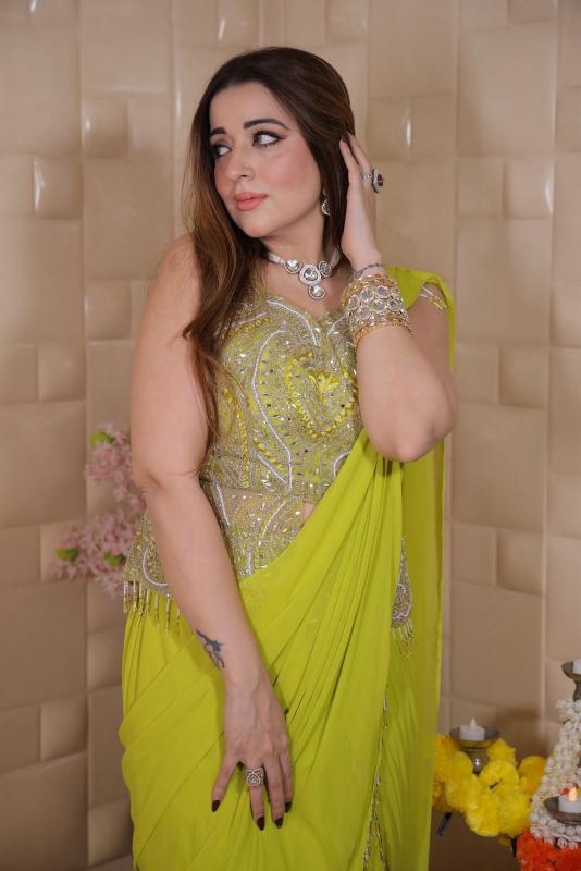 Dazira BE 355 catalog lehenga saree manufacturers in surat