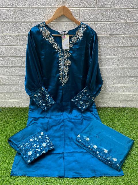 Laxuria Trendz 1491 catalog pakistani designer suits wholesale in india