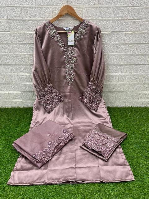 Laxuria Trendz 1491 catalog pakistani designer suits wholesale in india