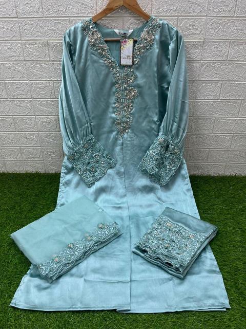Laxuria Trendz 1491 catalog pakistani designer suits wholesale in india