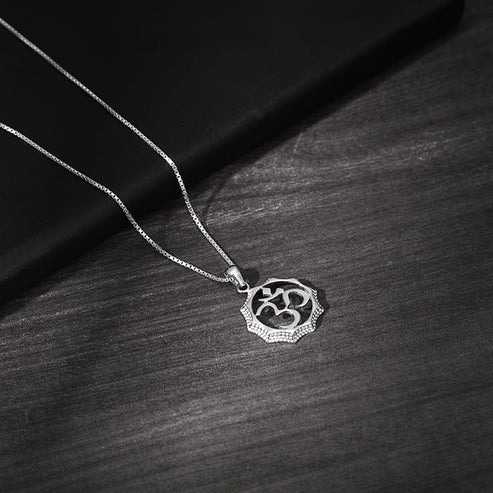 Nitya Silver Graceful Om Pendant With Box Chain For Him