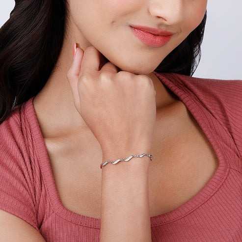 Nitya Silver Graceful Waves Bracelet