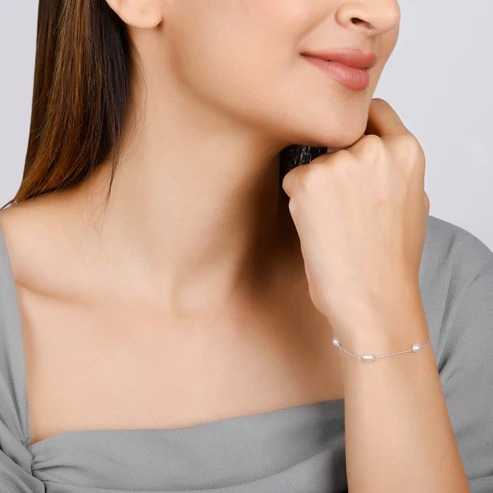 Nitya Silver Iridescent Pearl Bracelet