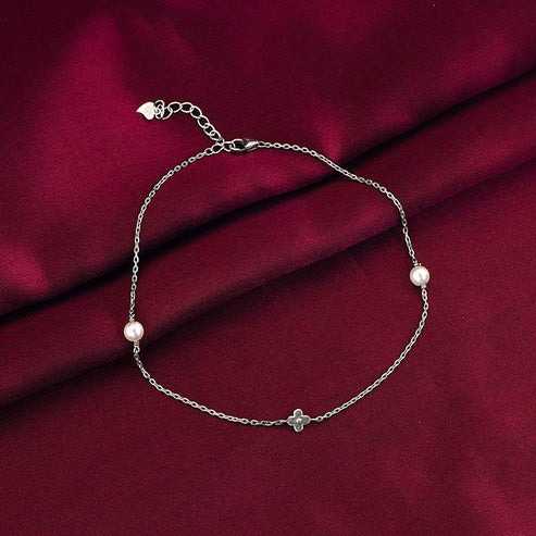 Nitya Silver Pearls & Flower Anklet