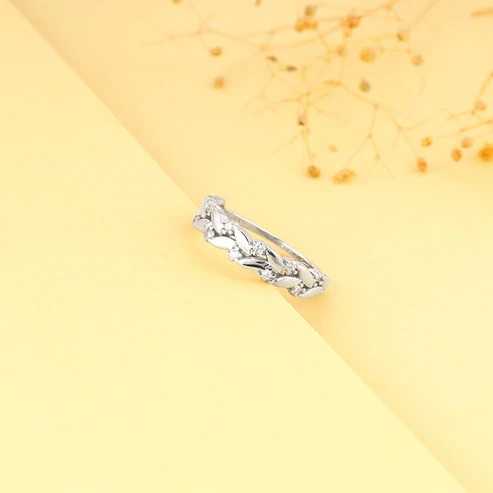 Nitya Silver Woven Leaf Ring