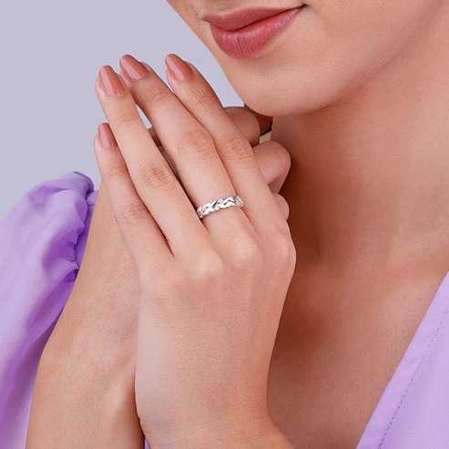Nitya Silver Woven Leaf Ring