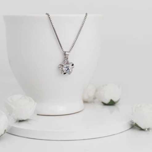 Nitya Silver Zircon Flower Pendant with Link Chain