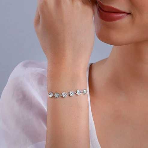 Nitya Silver Zircon Heart String Bracelet