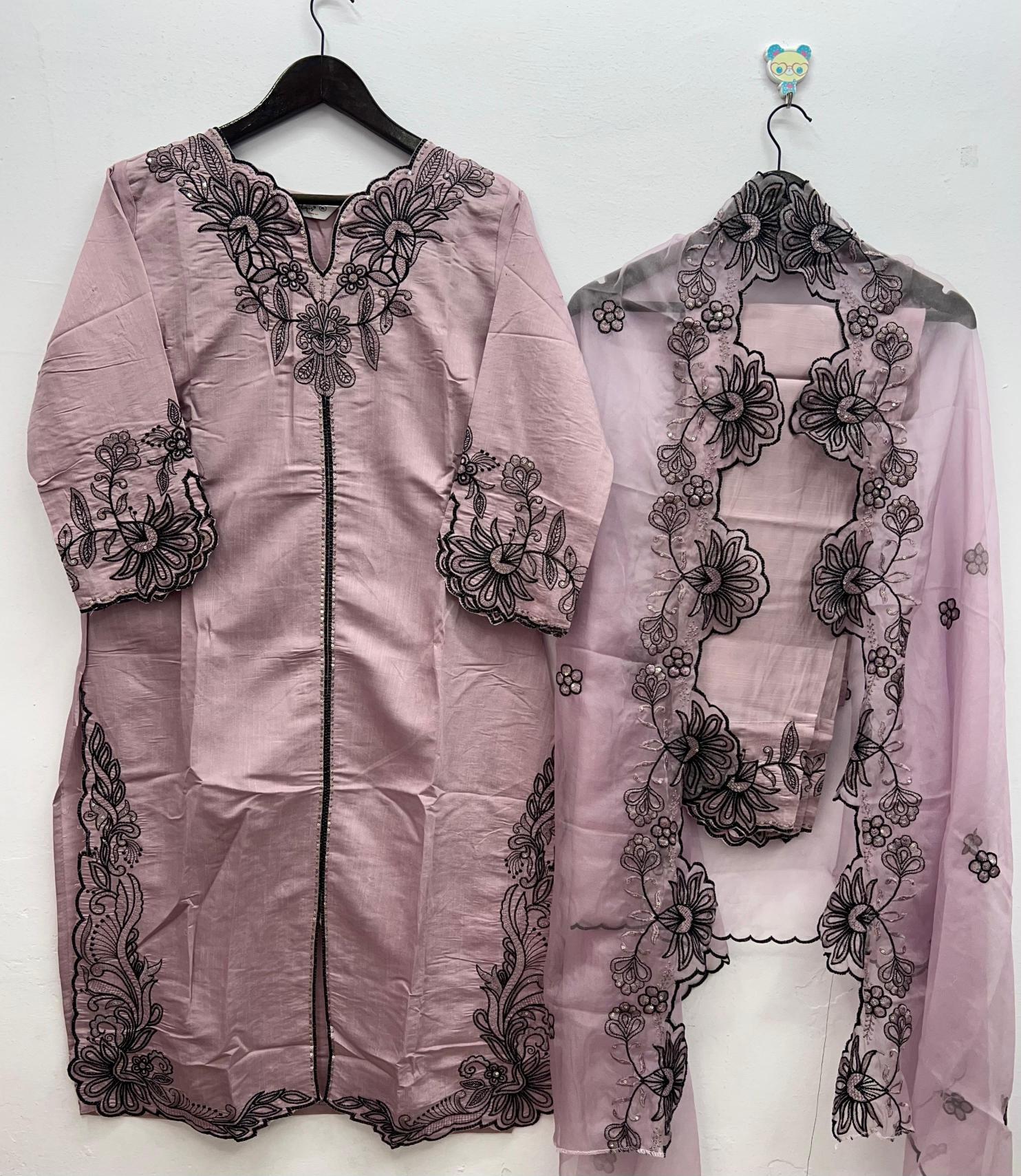 Bilqis B 202 A TO D catalog pakistani suits wholesale dealers in delhi