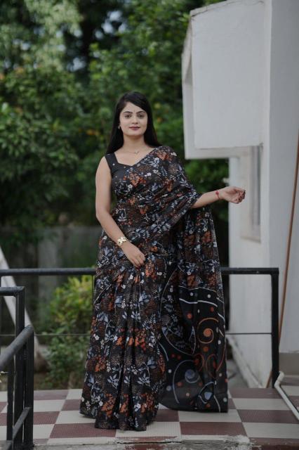 Dazira Mulmul cotton catalog fold surat saree professionally