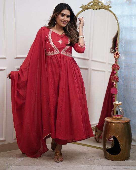 Felocity Akshita catalog buy kurtis online from surat