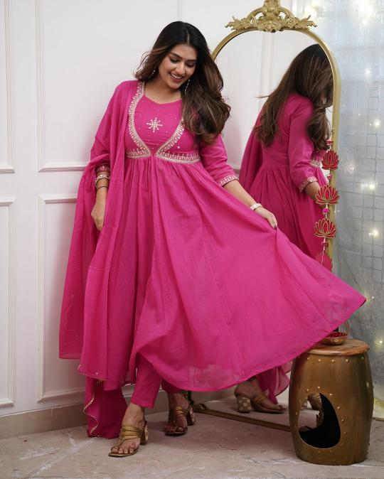 Felocity Akshita catalog buy kurtis online from surat