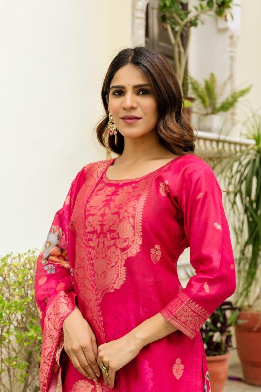 Felocity B 32 catalog designer kurtis collection surat