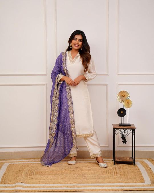 Felocity Reyon Cotton catalog surat kurtis resellers