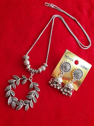 Juri craft Lunches D 100 costume jewellery wholesale suppliers