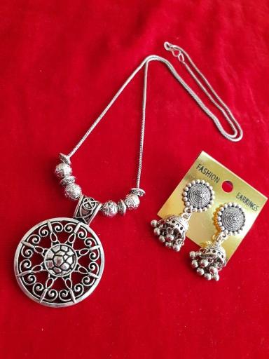 Juri craft Lunches D 100 costume jewellery wholesale suppliers