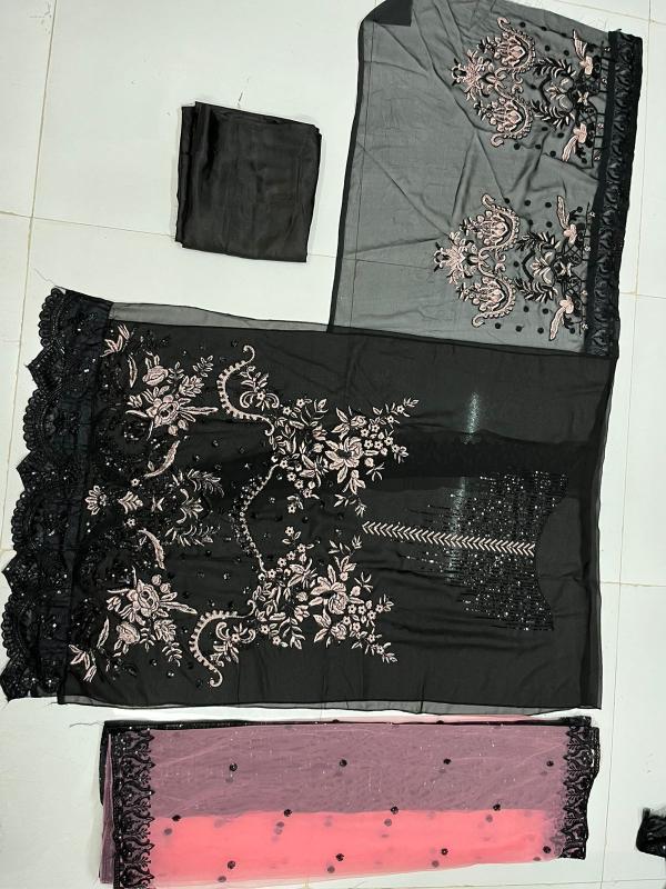 Maaria d 9119 catalog pakistani suits wholesale in india
