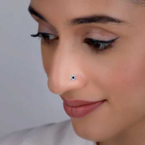Nitya Silver Star Gaze Nosepin