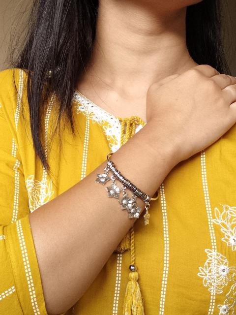 Juri craft Lunches D 80 vol 8 artificial jewellery wholesalers in sadar bazar delhi