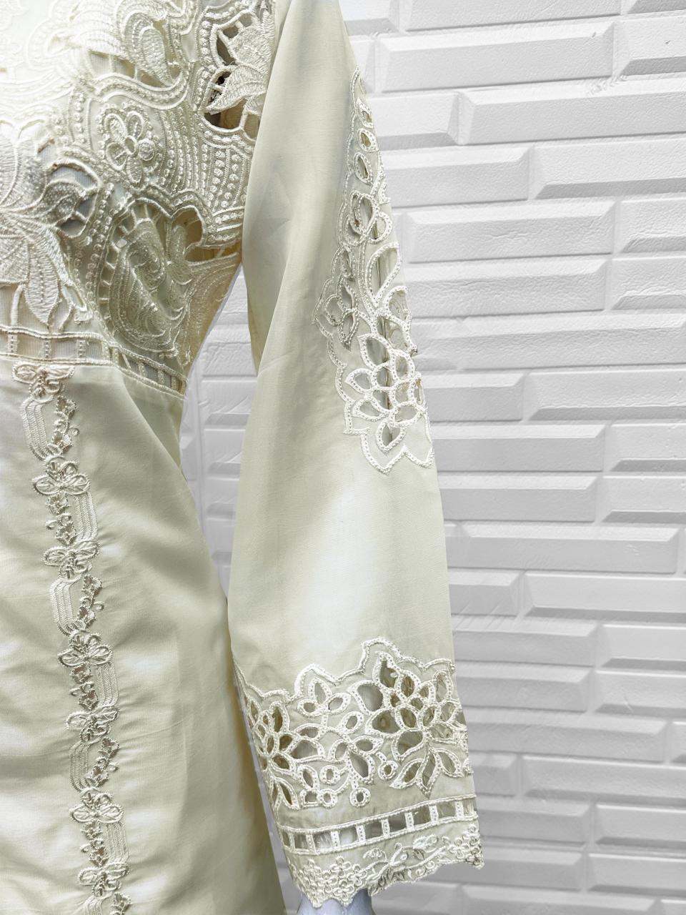 Laxuria Trendz 1559 catalog pakistani suits in wholesale price