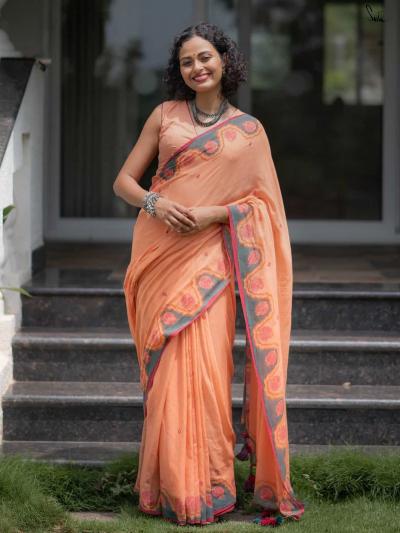 Dazira W - 351 catalog women in sarees rural india