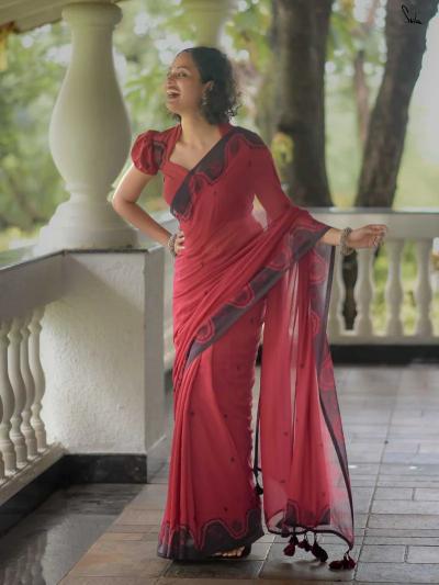Dazira W - 351 catalog women in sarees rural india