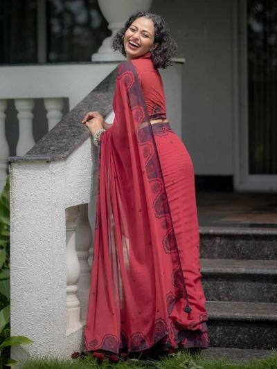 Dazira W - 351 catalog women in sarees rural india