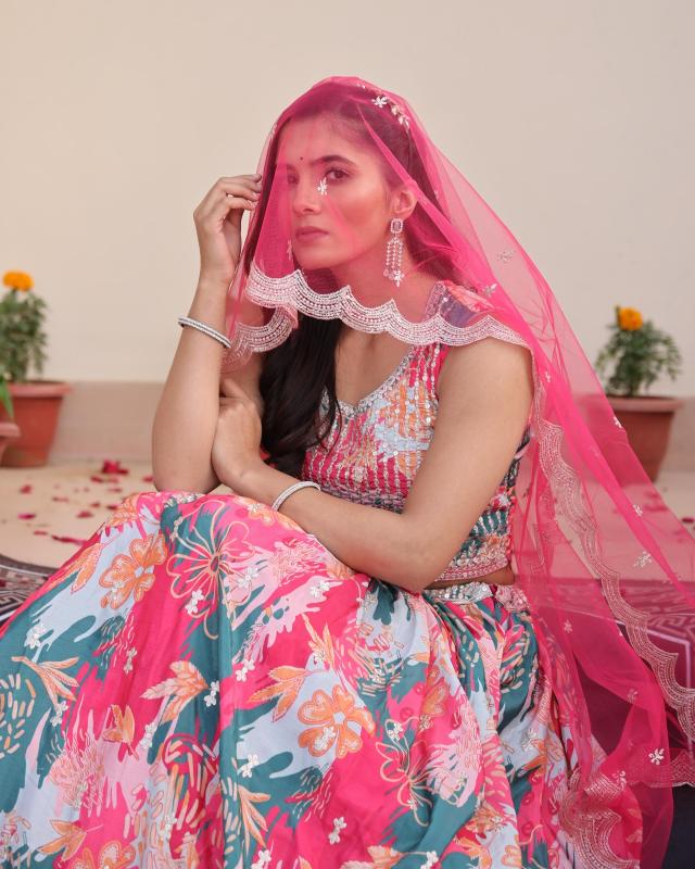 Sabella 351 catalog buy bollywood replica lehenga online india