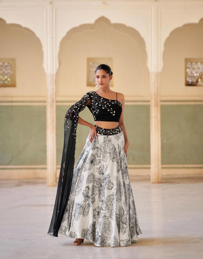 Sayuri Qayaamat catalog lehenga choli online india shopping