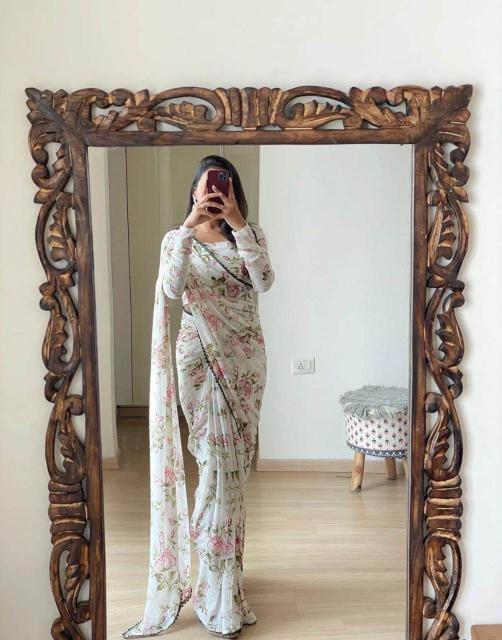 W - 250 Sarees e commerce product