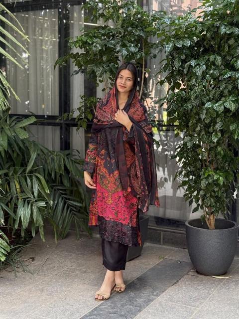 Aasha 1142 catalog pakistani suits wholesale uk
