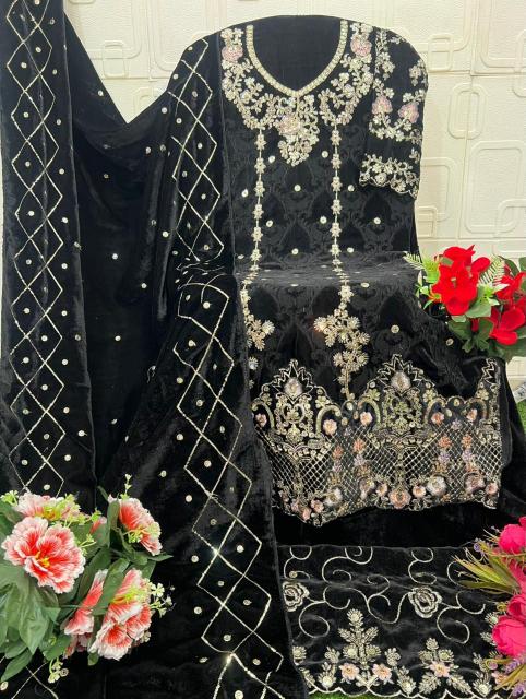Bilqis B 233 catalog pakistani suits wholesalers in chandni chowk