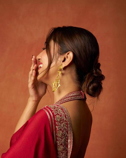 D 6040 Sarees e commerce product