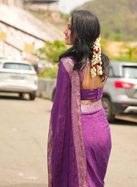 Dazira Viscose Chinon catalog surat saree price