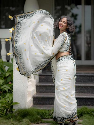 Dazira W - 350 catalog surat textile saree exhibition