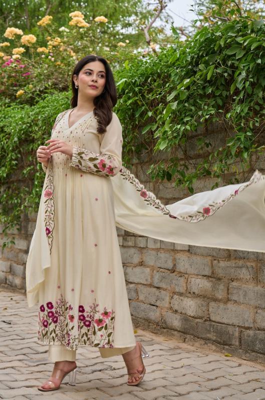 Felocity Aarisha catalog wholesale kurti market in kolkata