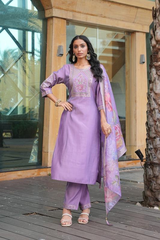 Felocity Riwayat Hit catalog wholesale kurtis catalog ethnic smart