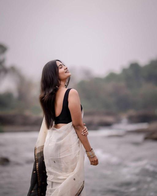 SF 907 sarees e commerce product