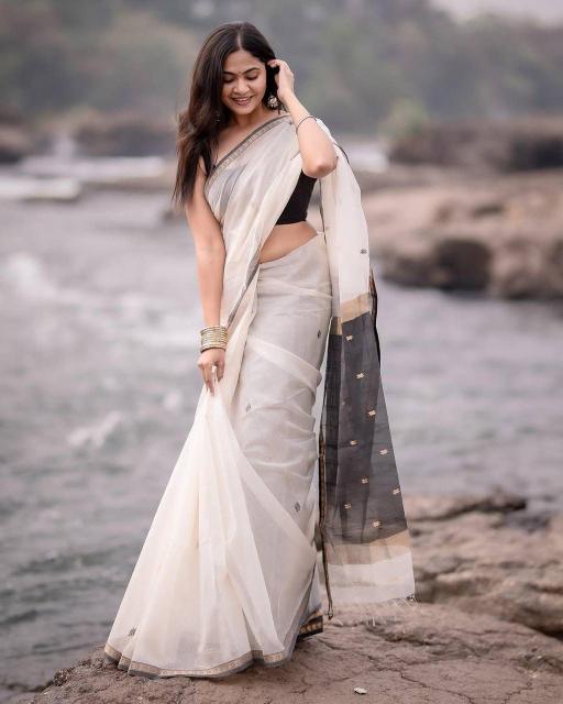 SF 907 sarees e commerce product