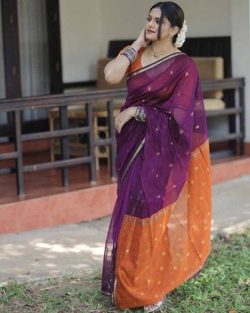 SF 910 Sarees e commerce product