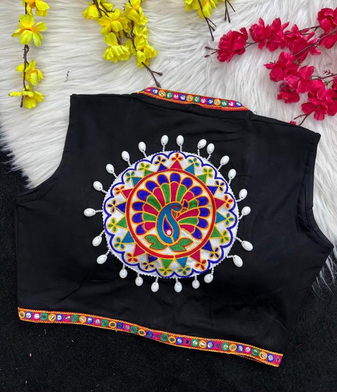 Trendy Navratri specal 0.4 Blouse e commerce product 