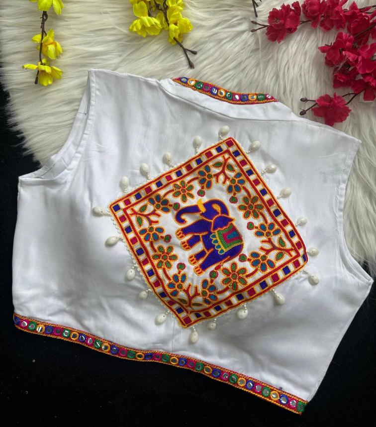 Trendy Navratri specal 0.8 Blouse e commerce product 