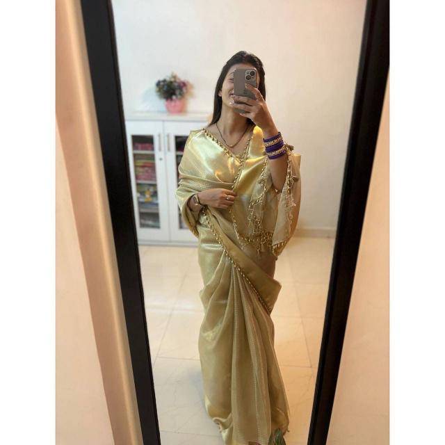 SF 838 sarees e commerce product 