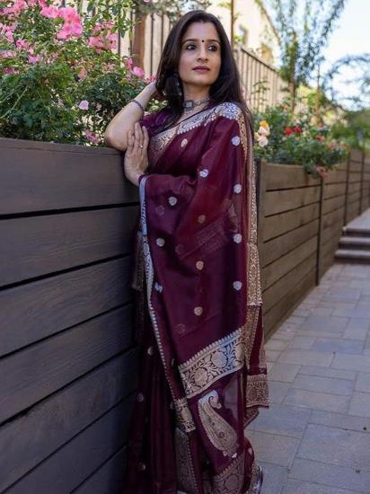 SF 985 sarees soft fabric e commerce product