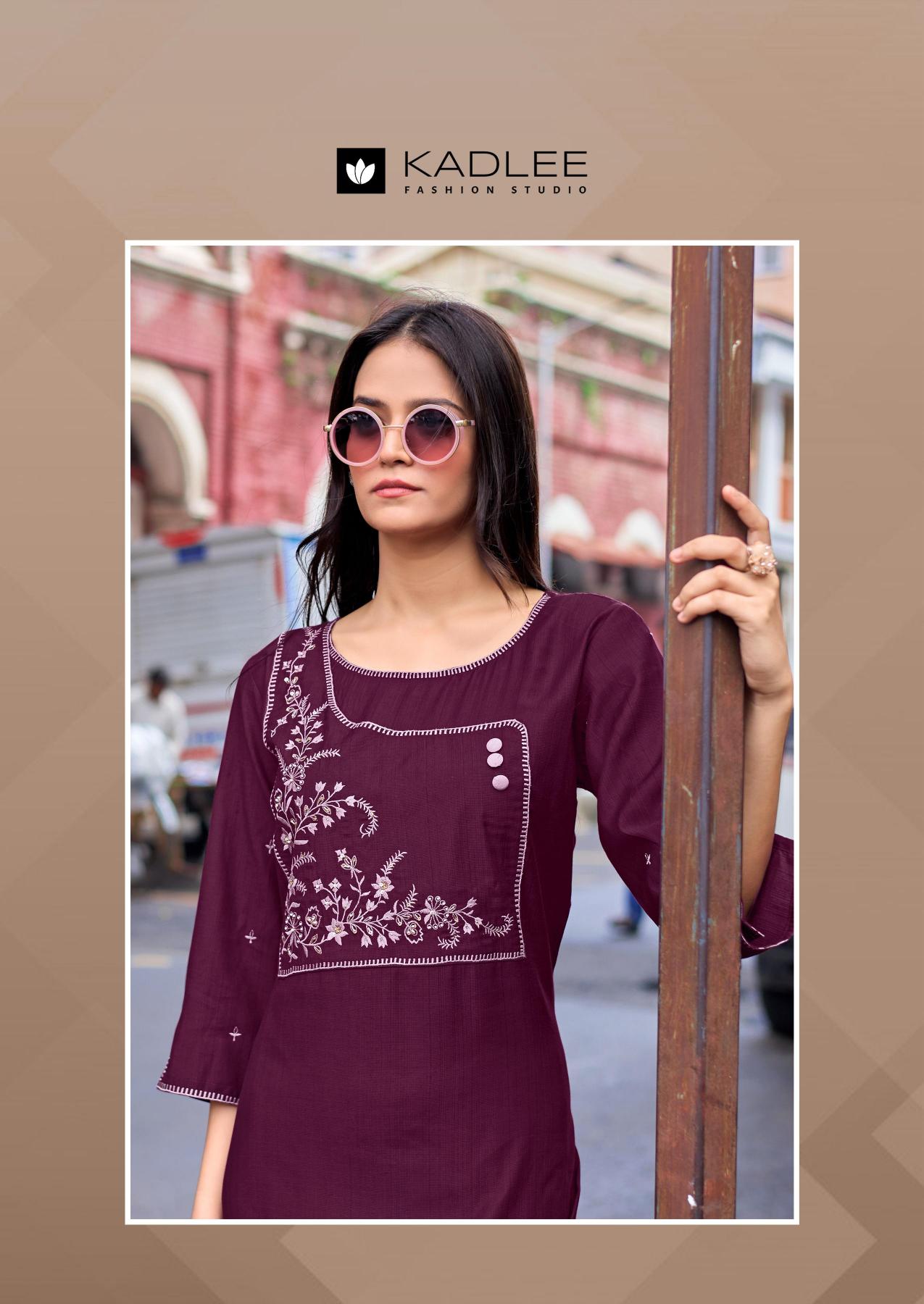 Kadlee Yashvi catalog wholesale market of ladies kurtis in delhi