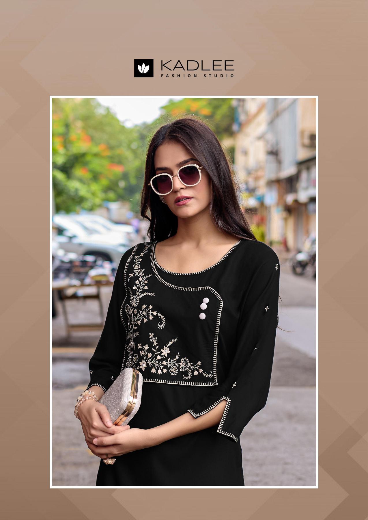 Kadlee Yashvi catalog wholesale market of ladies kurtis in delhi