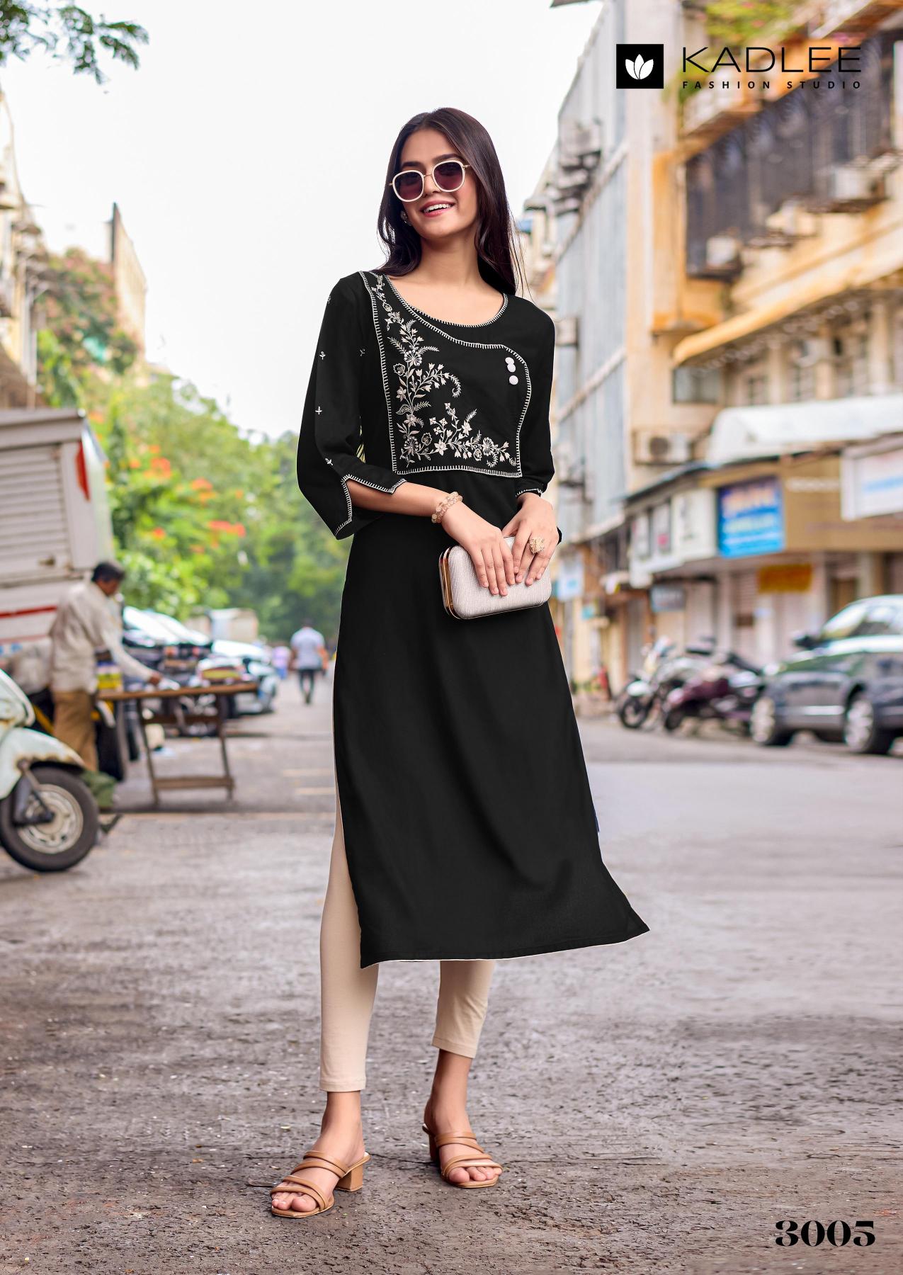 Kadlee Yashvi catalog wholesale market of ladies kurtis in delhi