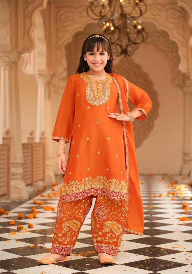 Nanni Munni Dreamy catalog kids wear wholesaler poster