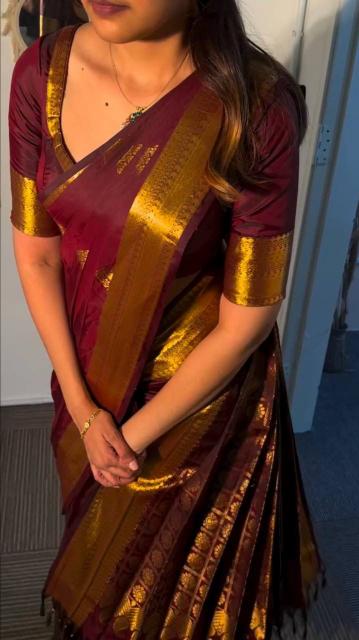 SF 993 Sarees e commerce product