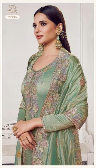 Vinay Kuleesh Poshak catalog wholesalers of salwar kameez in park street
